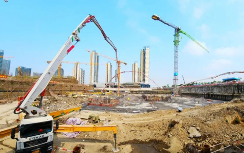 徐工泵車“團(tuán)建”珠海橫琴科學(xué)城！