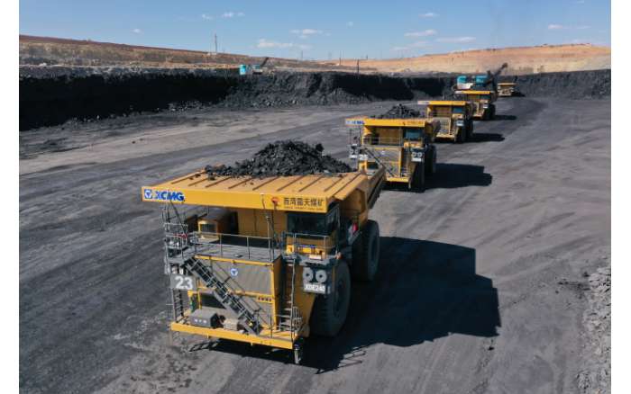 一人指揮10輛車！徐工加速智能化、無人化推進