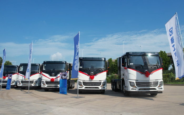 “零碳助手”再出發(fā)！徐工新能源成套化設(shè)備交付濟(jì)南