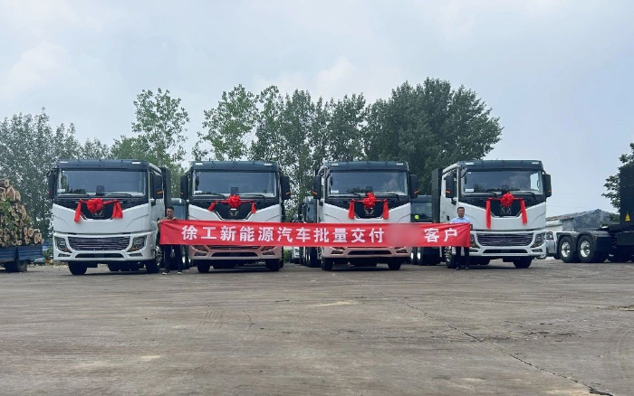 車隊(duì)老板的“致富經(jīng)”：“選擇徐工，就是選擇成功！”