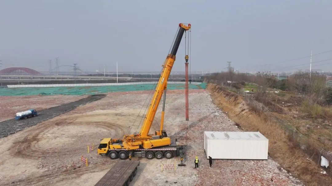 月出勤27天！徐工G2代XCT130G7-1省油又高效，18年吊裝機(jī)長都贊！