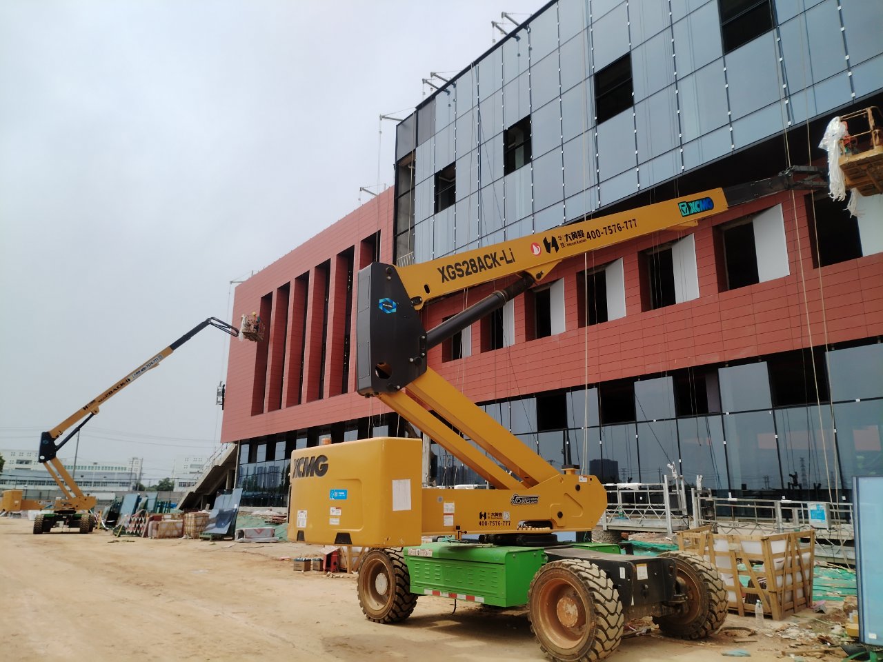 “綠”煥新能！徐工XGS28ACK-Li助力中國電子云研發(fā)基地打造綠色數(shù)字基建標(biāo)桿