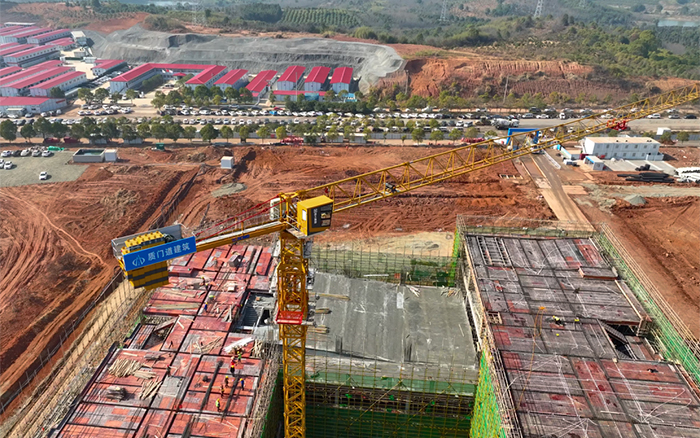 跑出加速度！37臺(tái)徐工塔機(jī)批量助建