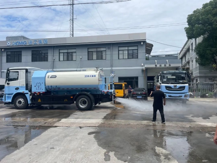 “滬”動(dòng)綠色！徐工新能源環(huán)衛(wèi)裝備亮相上海推介會(huì)