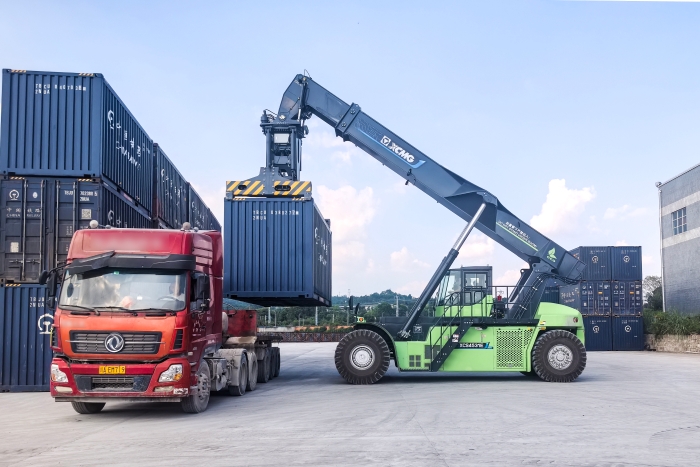 綠色賦能！大宗物資轉(zhuǎn)運(yùn)的“效能標(biāo)桿”