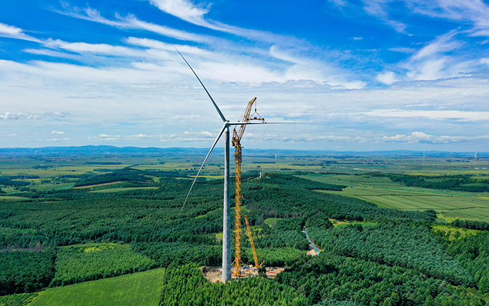 全球最高最大風電動臂塔機，首秀告捷！