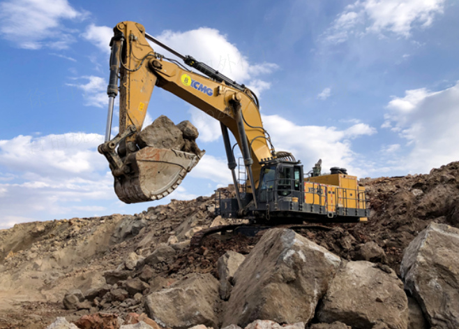 超級客戶再突破！徐工超大噸位礦用挖掘機征戰(zhàn)內蒙