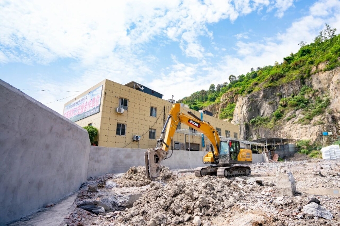 從修理工轉(zhuǎn)型當(dāng)老板，徐工XE200GA“閉眼入”！